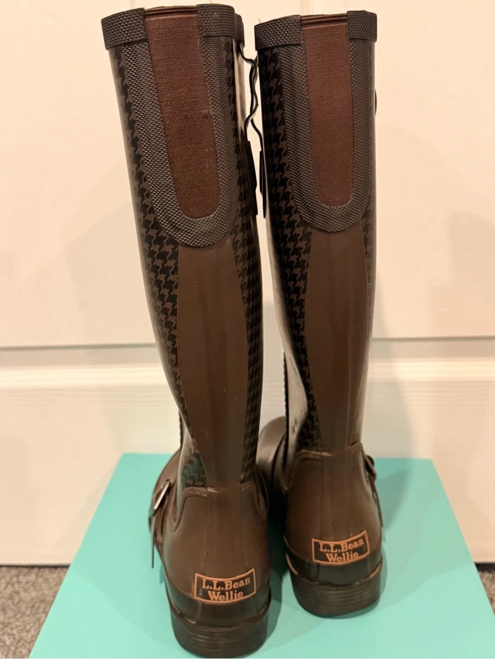 L.L Bean Brown Women's Houndstooth Tall Rain Boots, size 6
